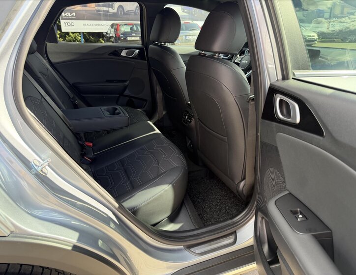 KIA XCeed CUV / Crossover 1,6 l 132 kw