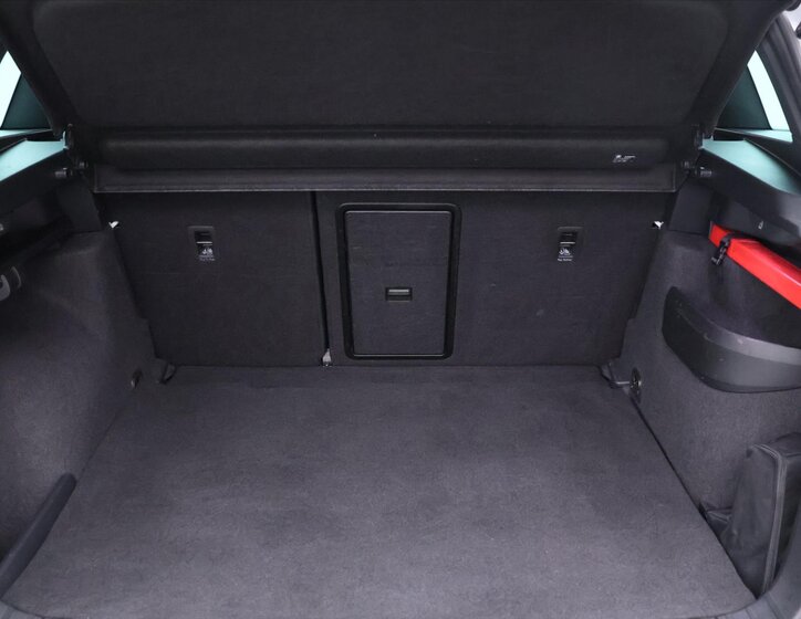 Škoda Karoq SUV / Terénní 2,0 l 110 kw