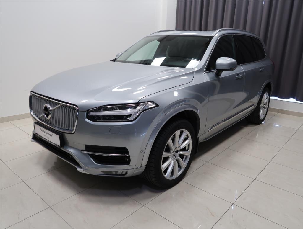 Volvo XC90 SUV 2,0 l 165 kw