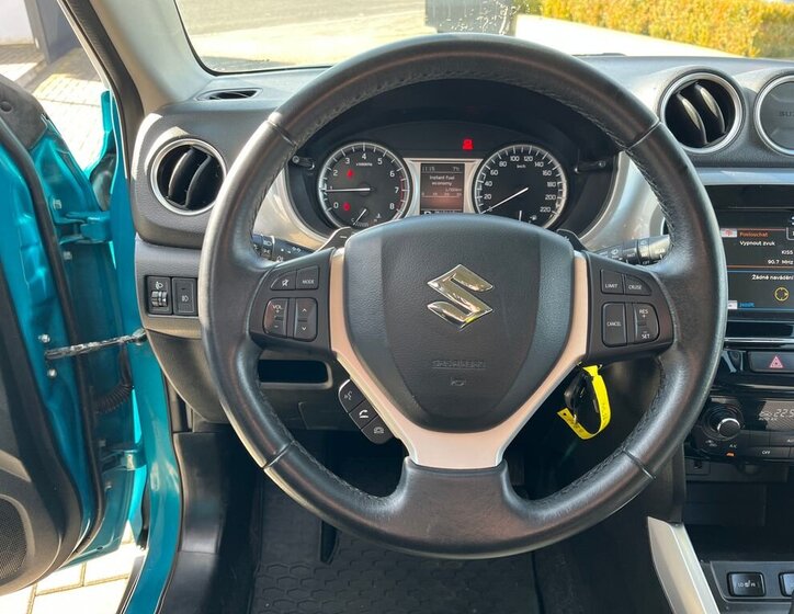 Suzuki Vitara SUV 1,6 l 88 kw