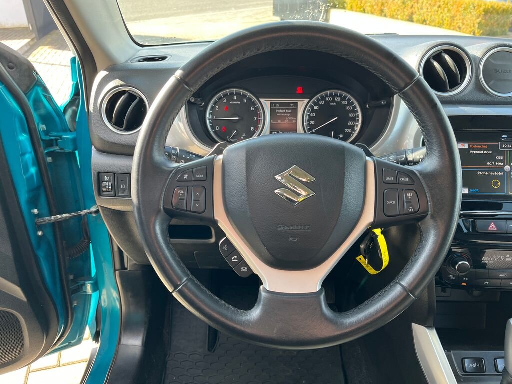 Suzuki Vitara SUV 1,6 l 88 kw