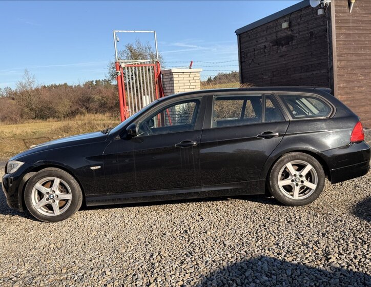 BMW Řada 3 Kombi 2,0 l 105 kw