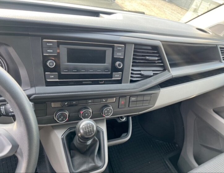 Volkswagen Transporter Skříň 2,0 l 110 kw