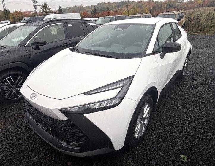 Toyota C-HR 3