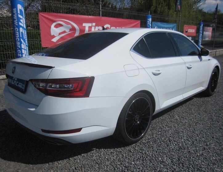 Škoda Superb Sedan 2,0 l 110 kw