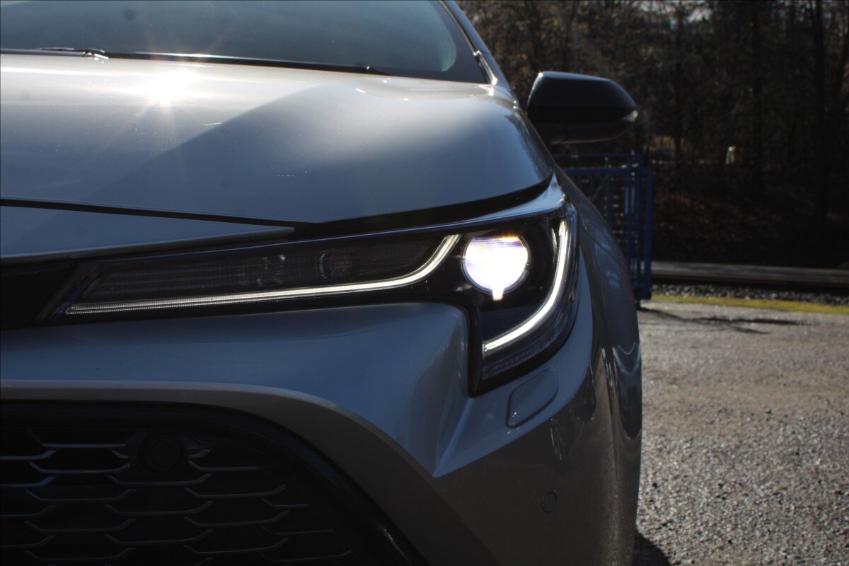 Toyota Corolla Kombi 2,0 l 112 kw