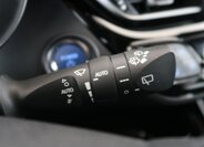 Toyota C-HR SUV 1,8 l 72 kw