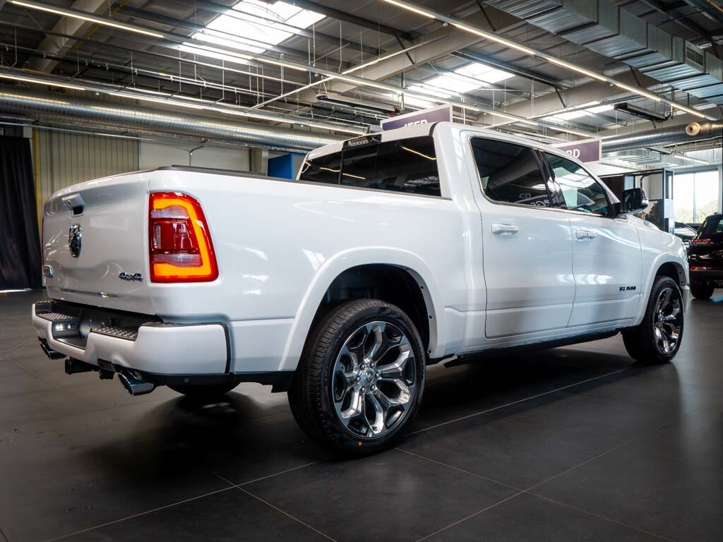 Dodge RAM Pick-up 5,7 l 291 kw