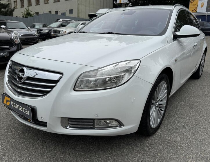 Opel Insignia Kombi 2,0 l 96 kw