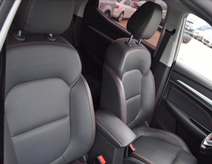 MG ZS Hatchback 1,5 l 78 kw