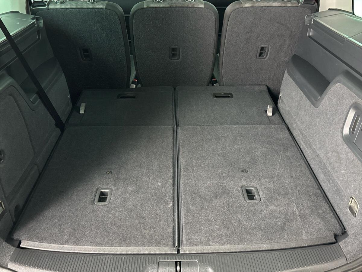 Volkswagen Sharan MPV 2,0 l 103 kw