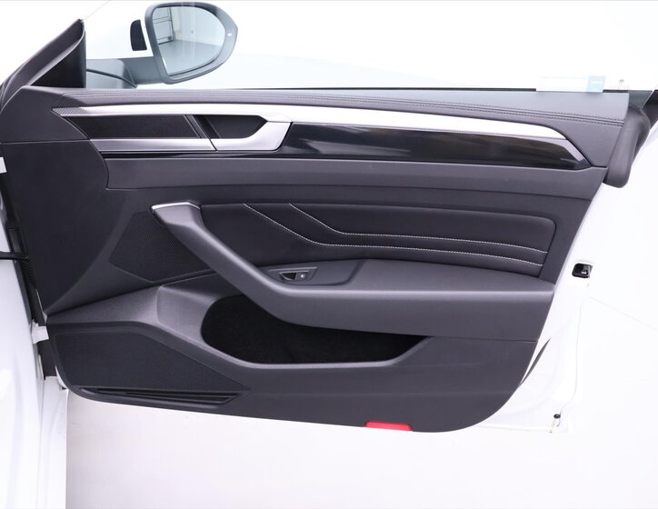 Volkswagen Arteon Kombi 2,0 l 206 kw