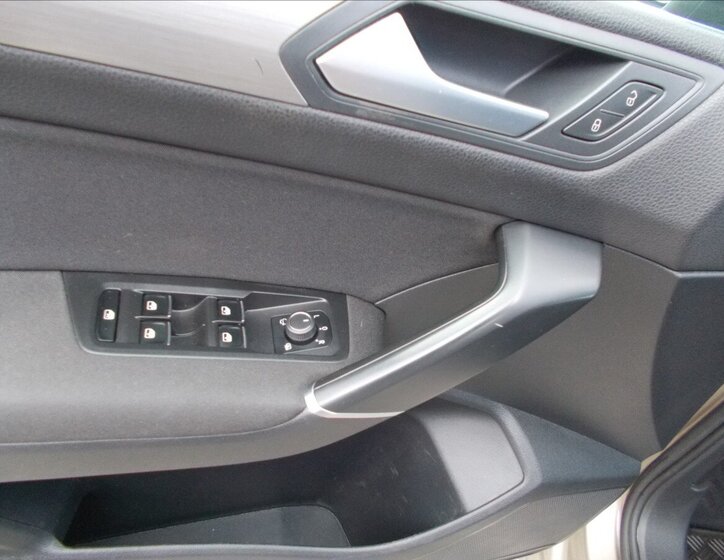 Volkswagen Touran MPV 1,4 l 110 kw