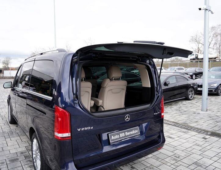 Mercedes-Benz Třídy V 13