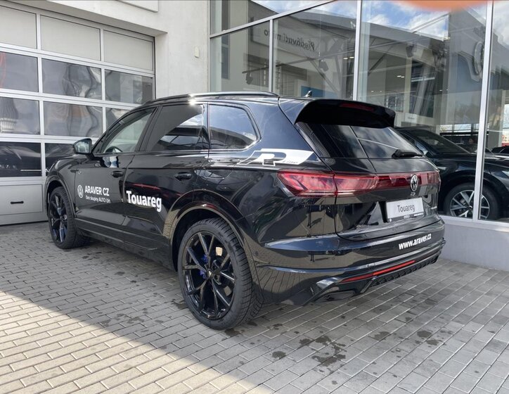 Volkswagen Touareg SUV / Terénní 3,0 l 250 kw