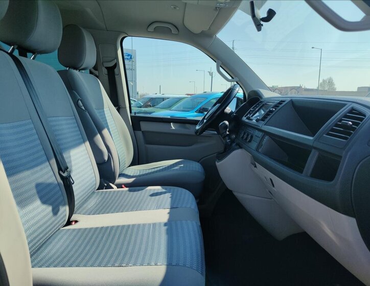 Volkswagen Caravelle MPV 2,0 l 150 kw