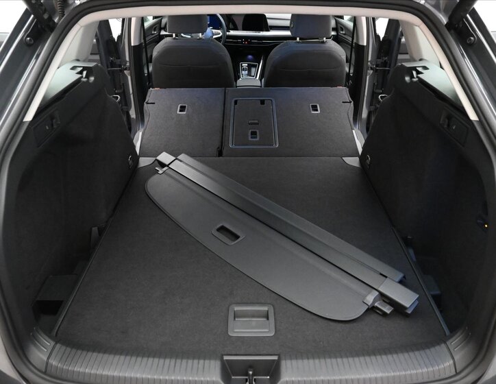 Volkswagen Golf Kombi 2,0 l 110 kw