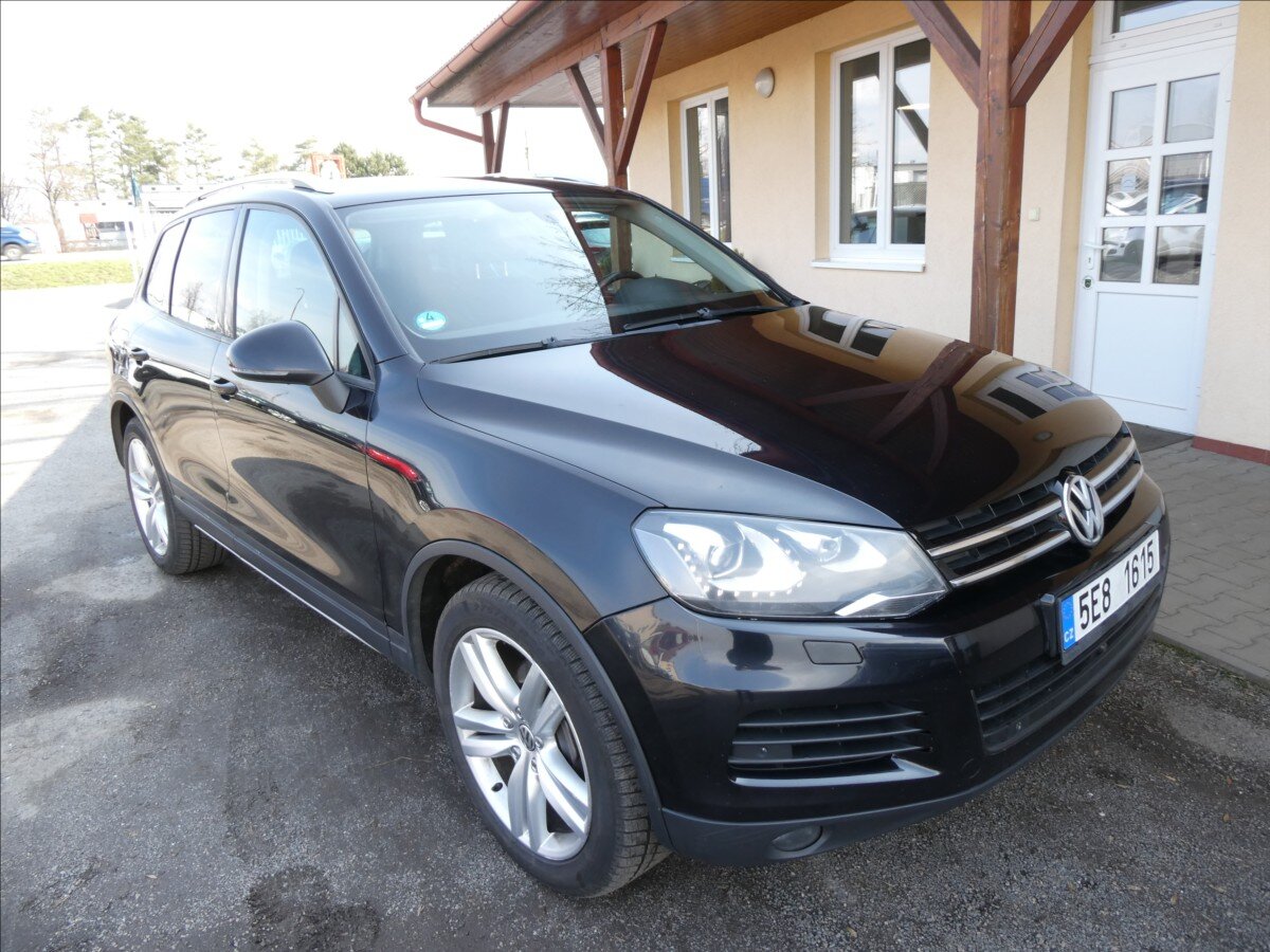 Volkswagen Touareg SUV / Terénní 3,0 l 180 kw