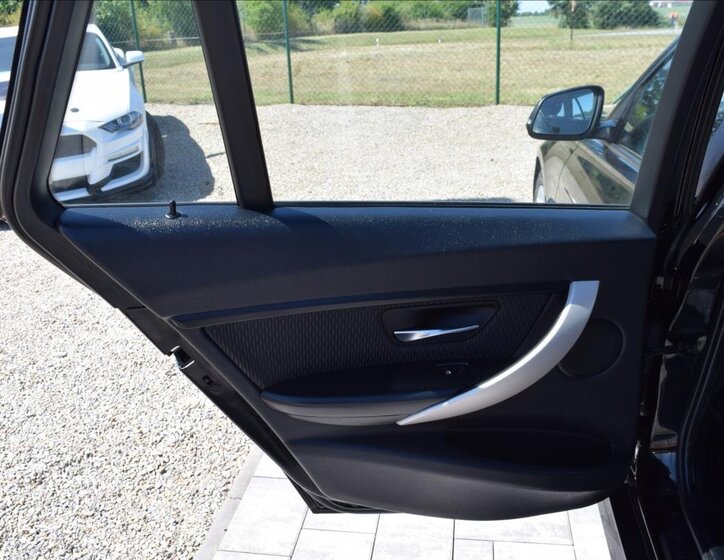 BMW Řada 3 Kombi 2,0 l 105 kw