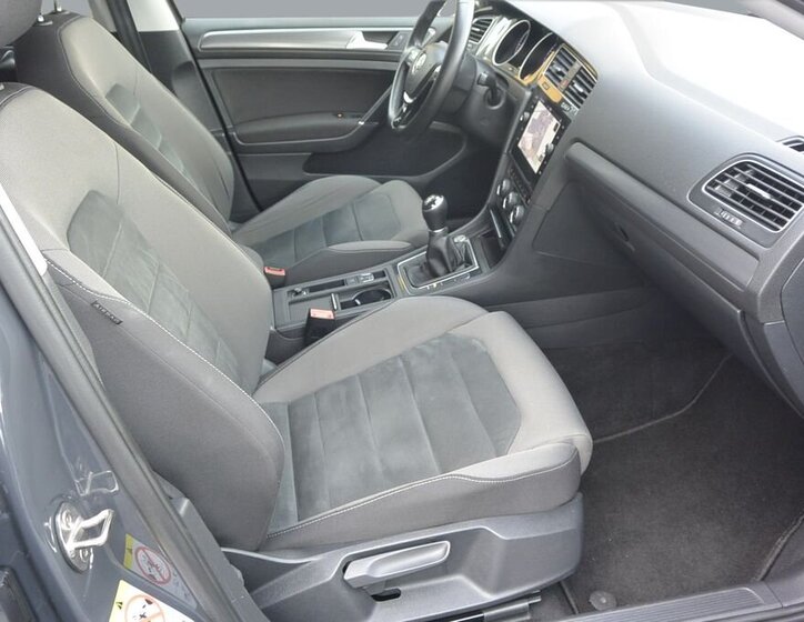 Volkswagen Golf Kombi 2,0 l 110 kw