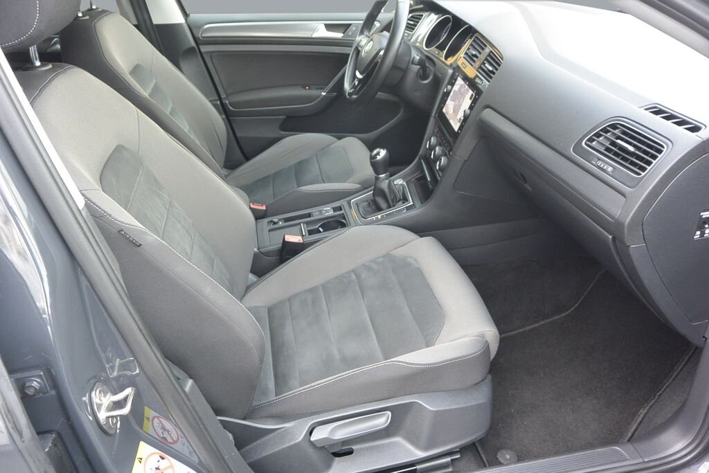 Volkswagen Golf Kombi 2,0 l 110 kw