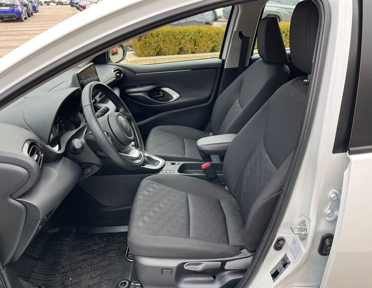 Toyota Yaris Hatchback 1,5 l 68 kw