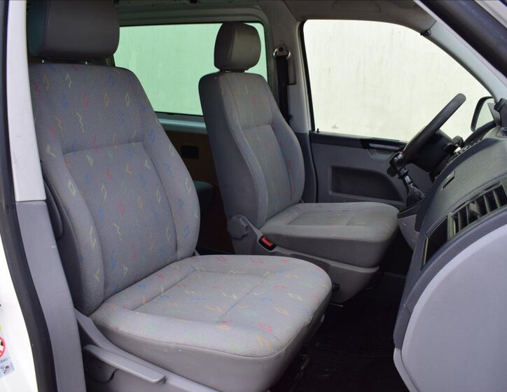 Volkswagen Transporter Ostatní 2,5 l 96 kw