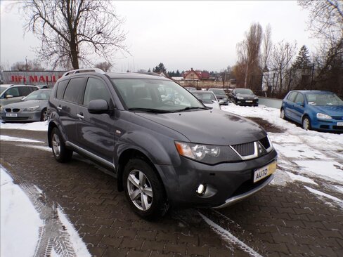 Mitsubishi Outlander Kombi 2,4 l 125 kw