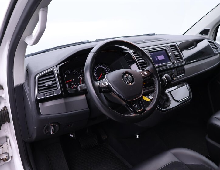 Volkswagen Multivan 24