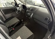 Suzuki SX4 Hatchback 2,0 l 99 kw