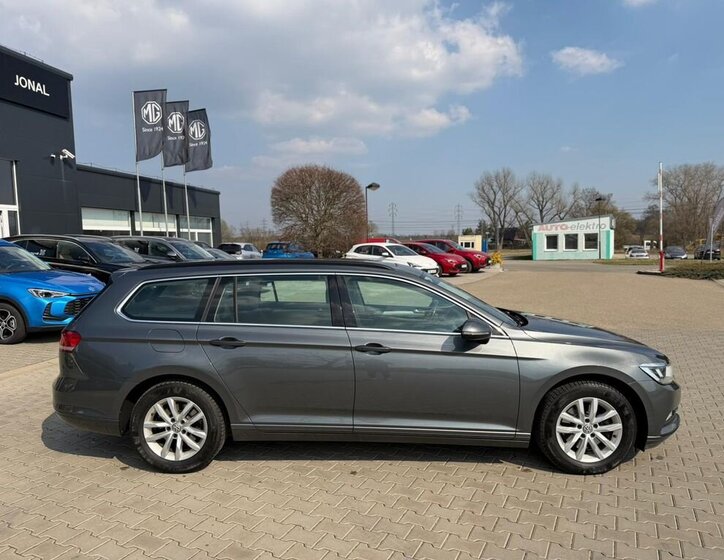 Volkswagen Passat Kombi 2,0 l 110 kw