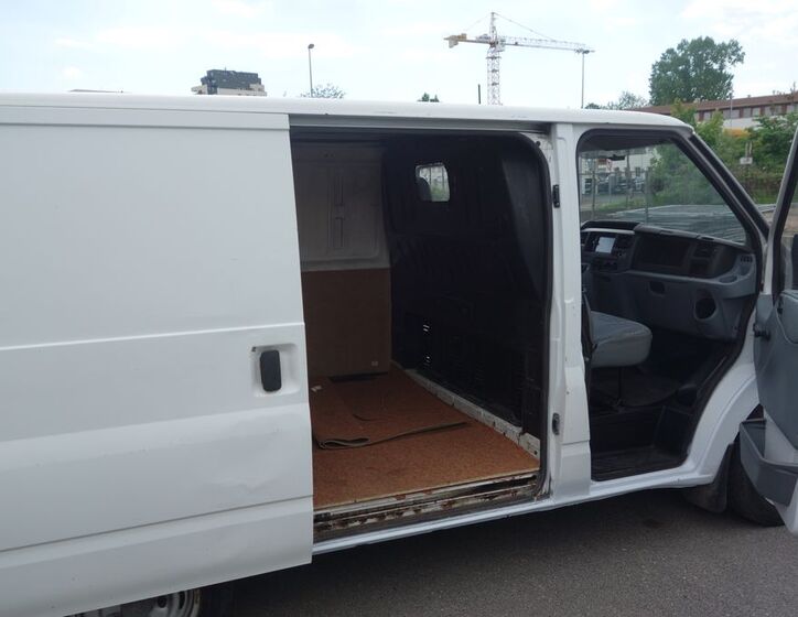 Ford Transit 17