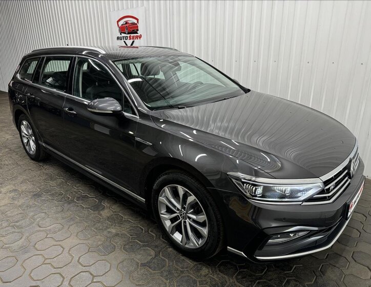 Volkswagen Passat Kombi 2,0 l 147 kw