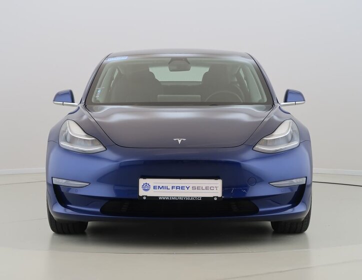 Tesla Model 3 2