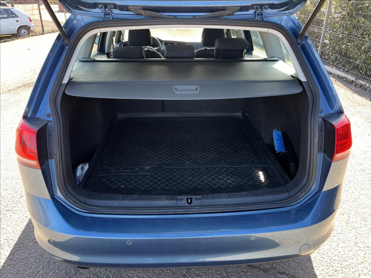 Volkswagen Golf Kombi 1,6 l 81 kw