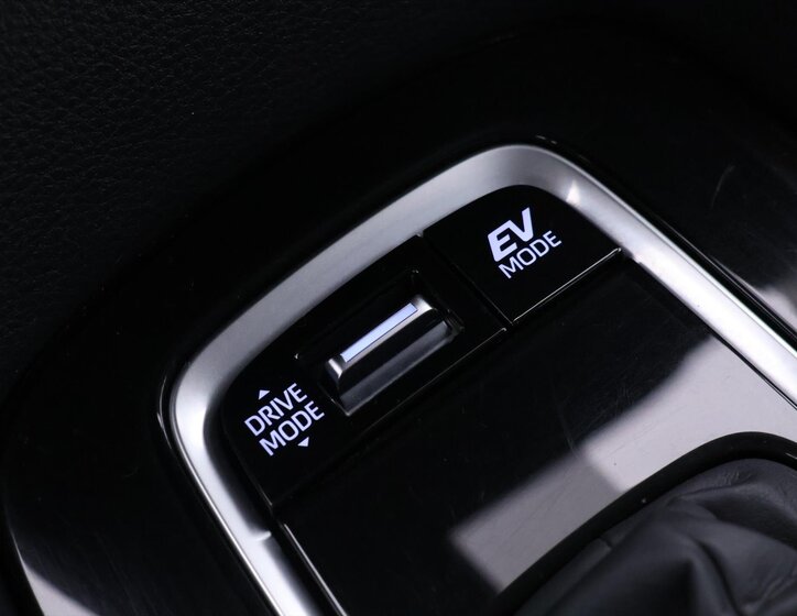 Toyota Corolla Sedan / Limuzína 1,8 l 72 kw