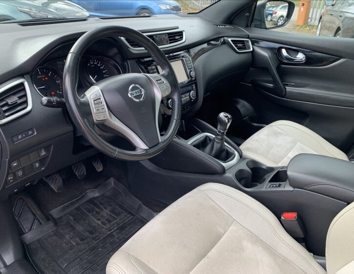 Nissan Qashqai SUV / Terénní 1,6 l 96 kw