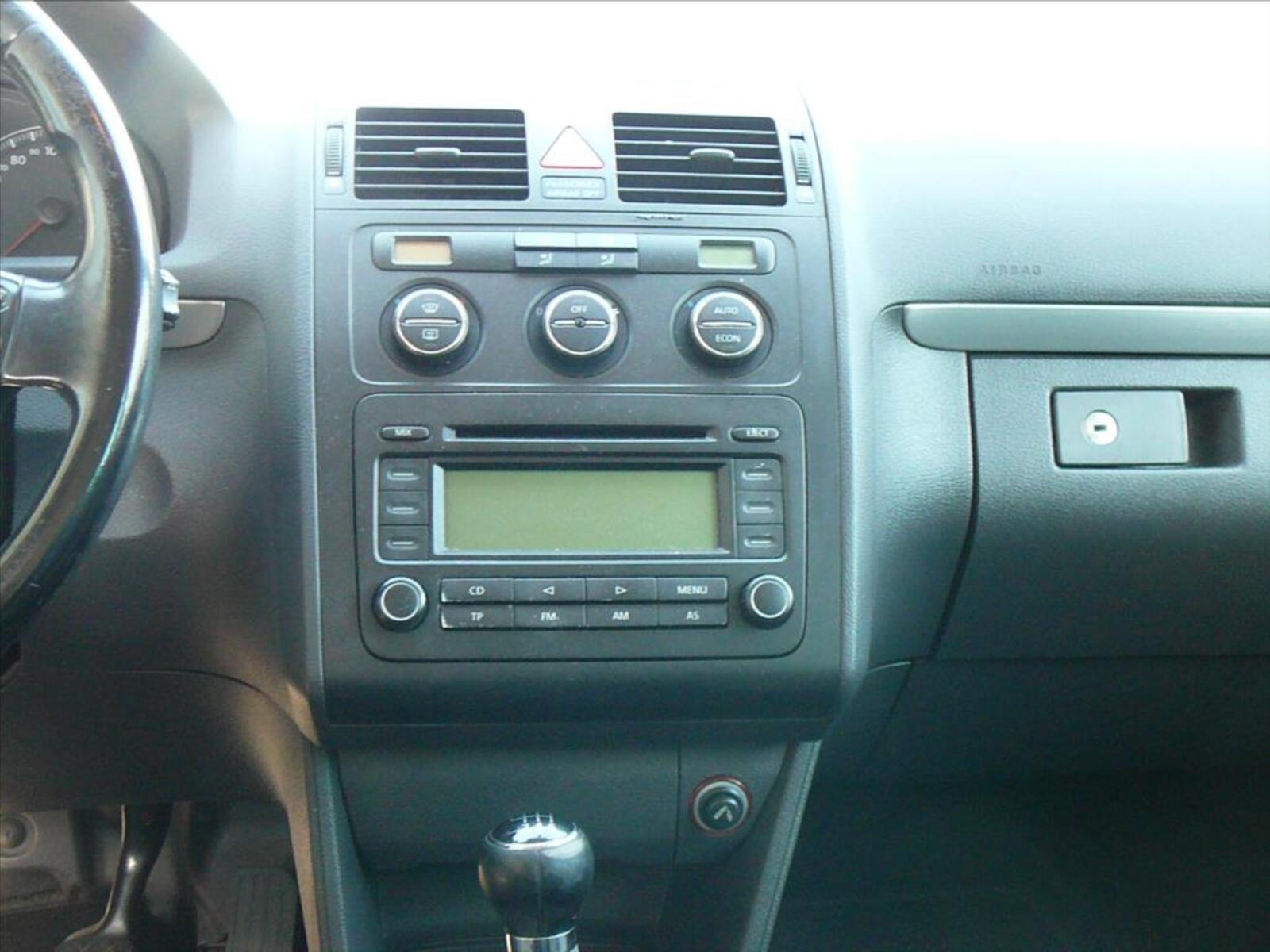 Volkswagen Touran 11