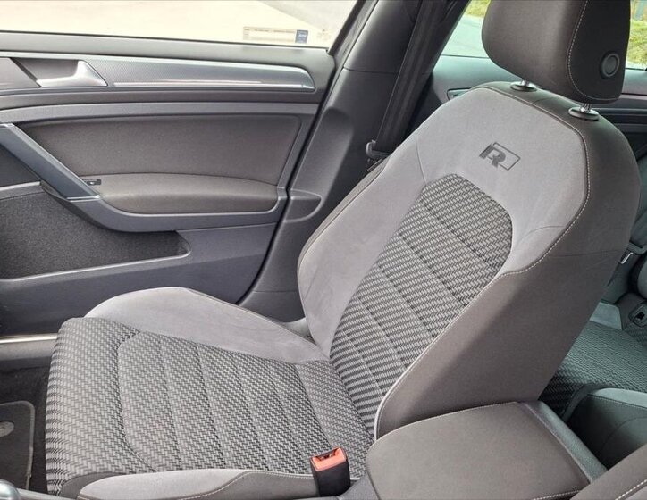 Volkswagen Golf Hatchback 1,4 l 110 kw