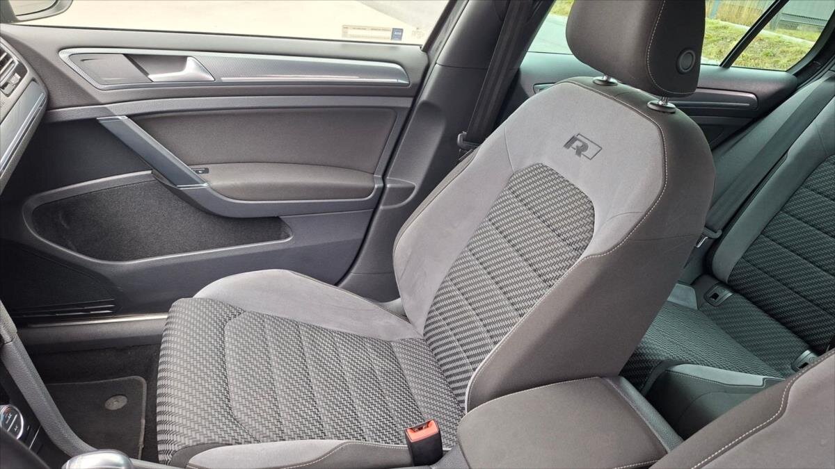 Volkswagen Golf Hatchback 1,4 l 110 kw