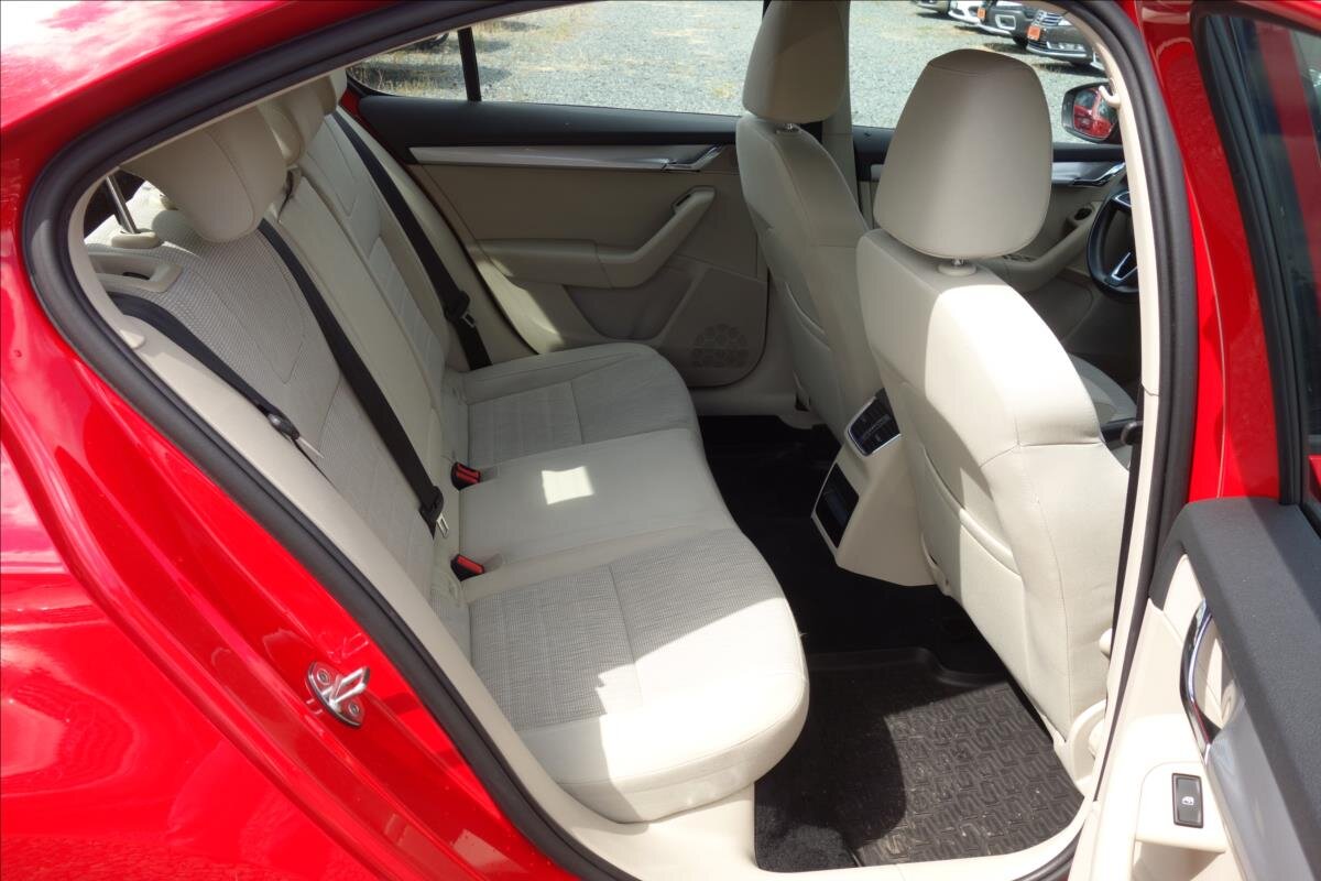 Škoda Octavia Liftback 1,6 l 81 kw