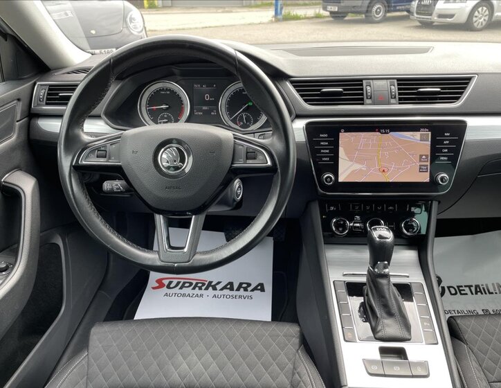 Škoda Superb 11