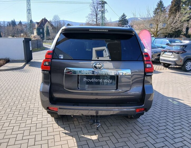 Toyota Land Cruiser SUV / Terénní 2,8 l 150 kw