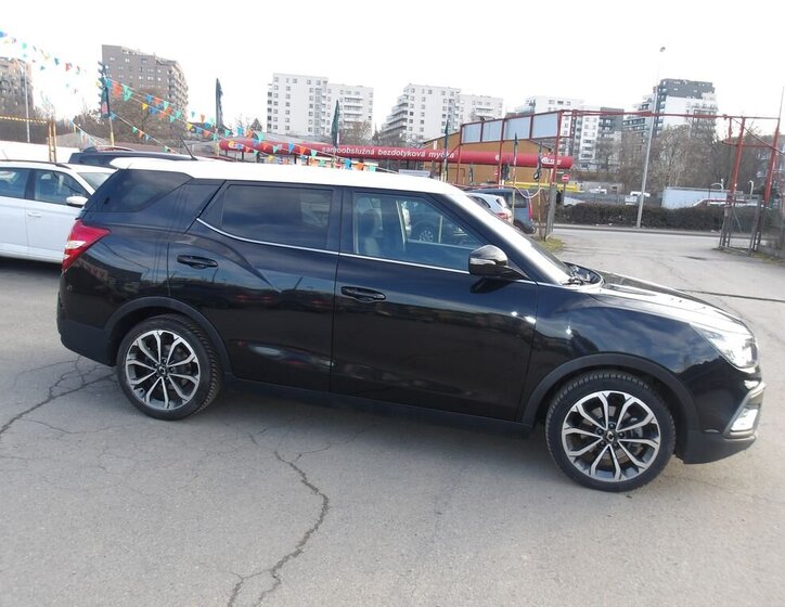 SsangYong Korando SUV 1,6 l 84 kw