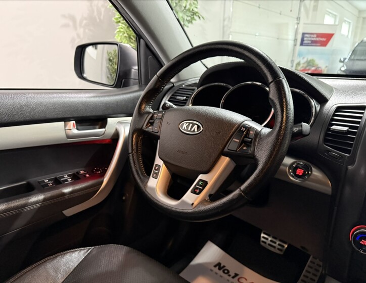 KIA Sorento 25