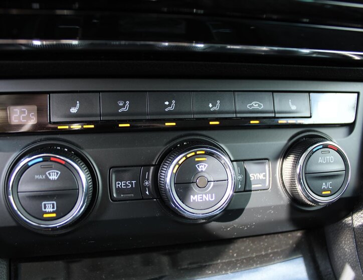 Škoda Superb Liftback 2,0 l 206 kw