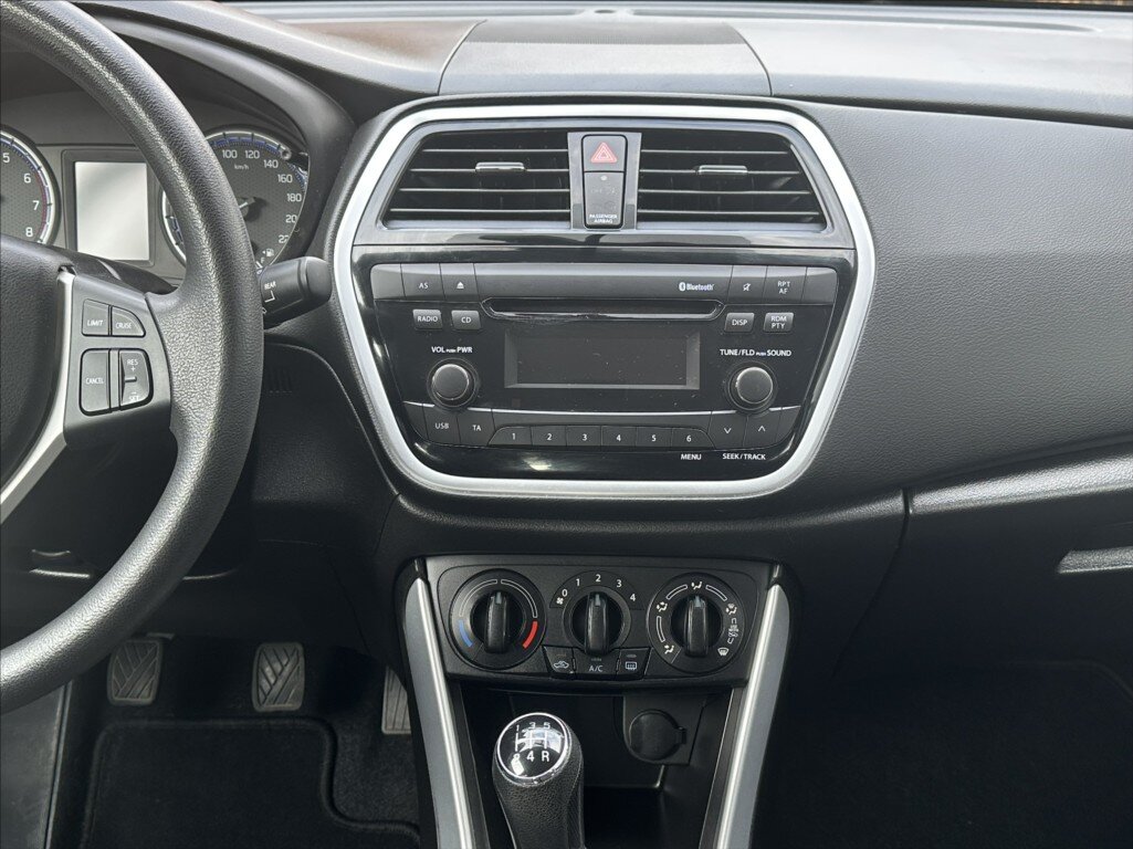 Suzuki S-Cross Hatchback 998,0 82 kw