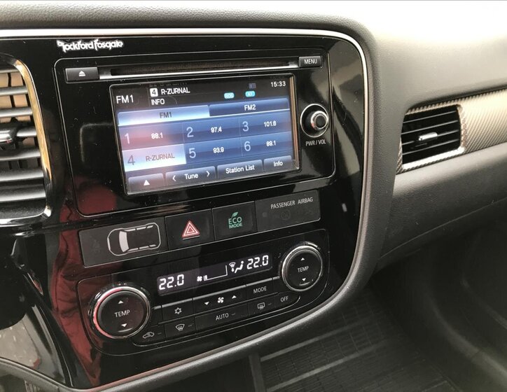 Mitsubishi Outlander 11