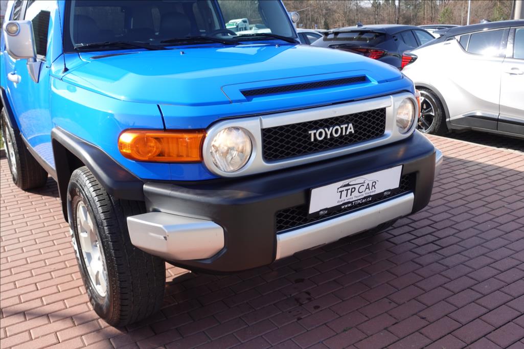 Toyota FJ
