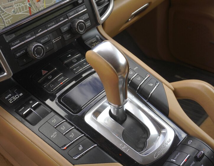 Porsche Cayenne SUV 3,0 l 176 kw